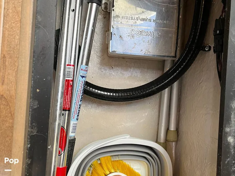 Slide: The Image of Sea Ray 370 Sundancer 2017 - 15946612