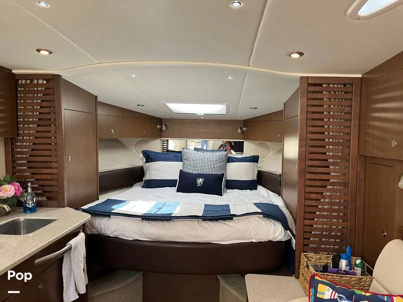 Slide: The Image of Sea Ray 370 Sundancer 2017 - 15946614