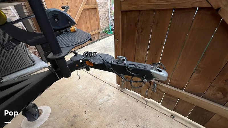 Slide: The Image of Break-away Hitch - 15548272