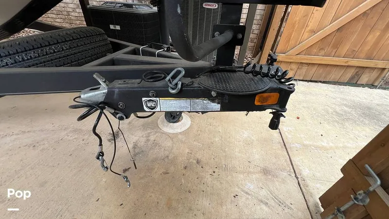 Slide: The Image of Break-away Hitch - 15548276