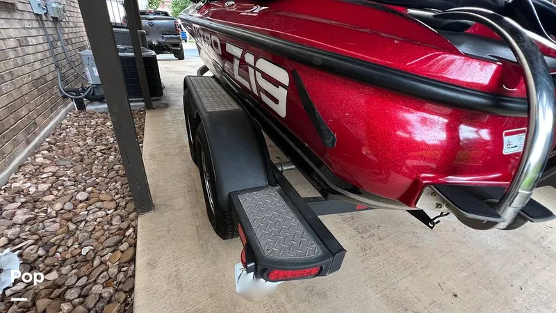 Slide: The Image of Fenders - 15548350