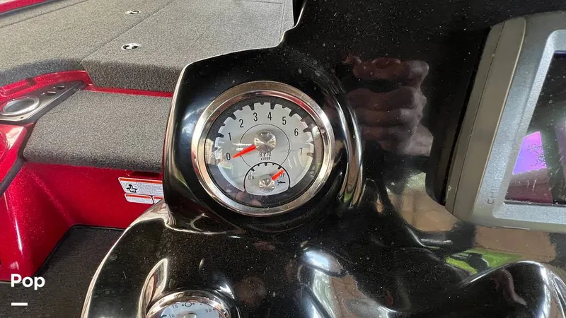 Slide: The Image of Tachometer - 15548159