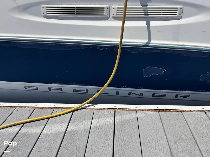 Slide: The Image of Bayliner 245 2005 - 15571020