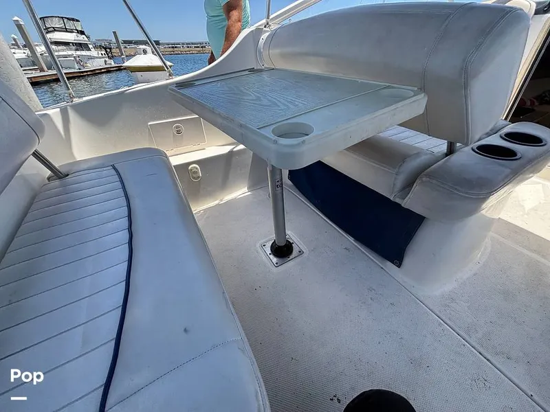 Slide: The Image of Bayliner 245 2005 - 15571003