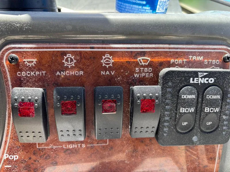 Slide: The Image of Bayliner 245 2005 - 15570984