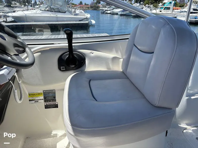 Slide: The Image of Bayliner 245 2005 - 15570983