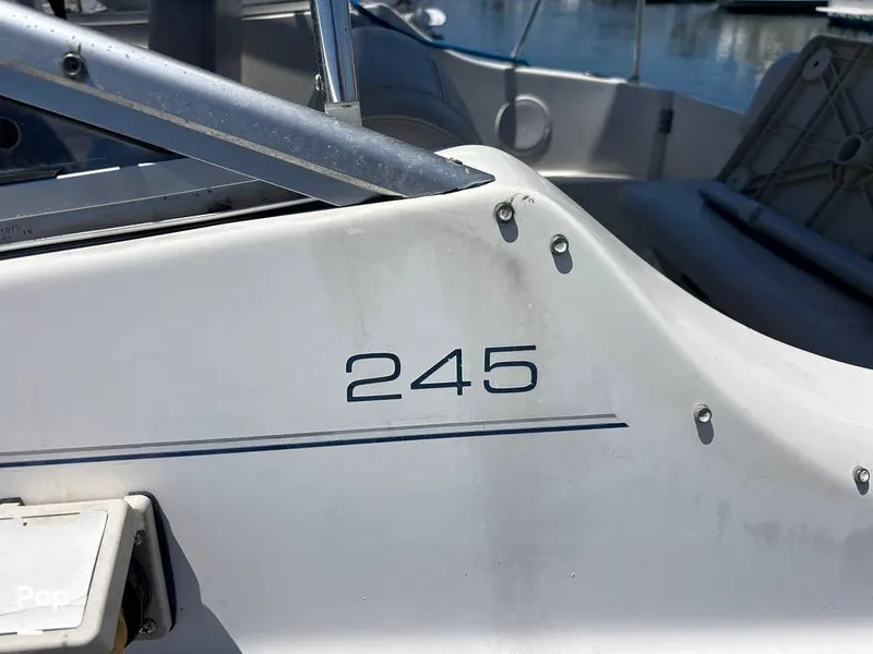 Slide: The Image of Bayliner 245 2005 - 15571021