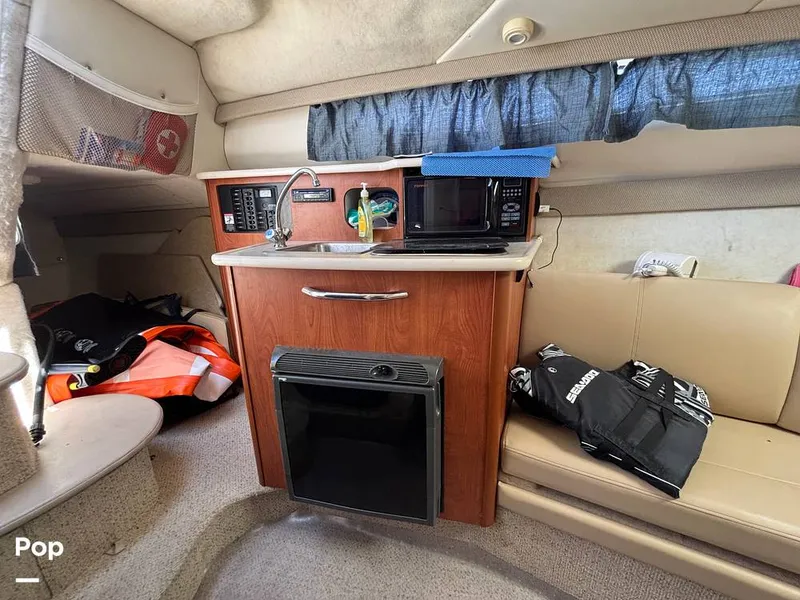 Slide: The Image of Bayliner 245 2005 - 15570968