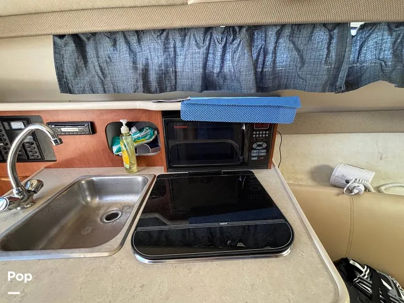 Slide: The Image of Bayliner 245 2005 - 15570966