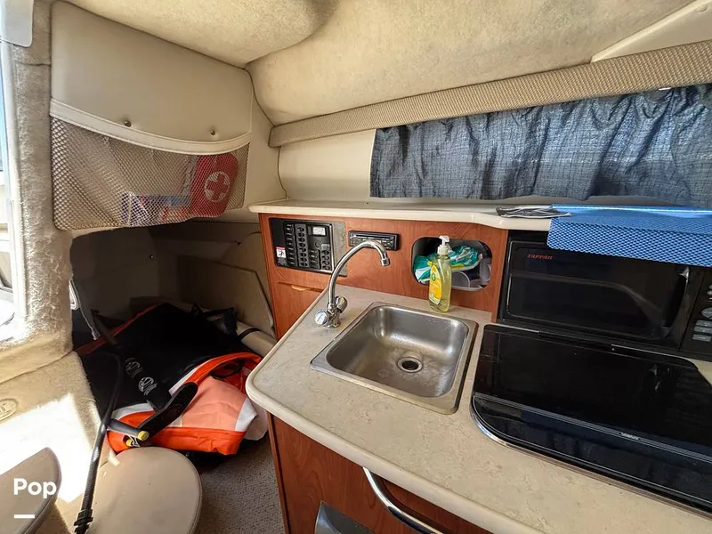 Slide: The Image of Bayliner 245 2005 - 15570965