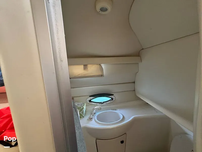 Slide: The Image of Bayliner 245 2005 - 15570953