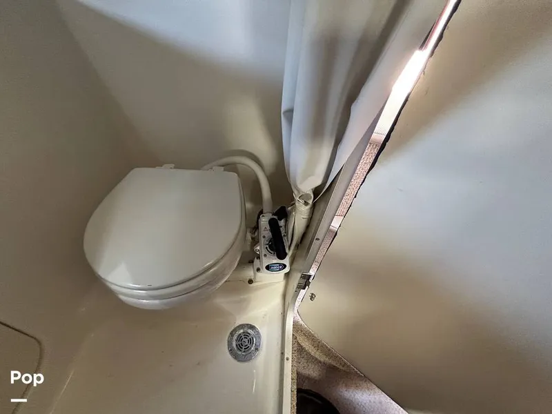 Slide: The Image of Bayliner 245 2005 - 15570951