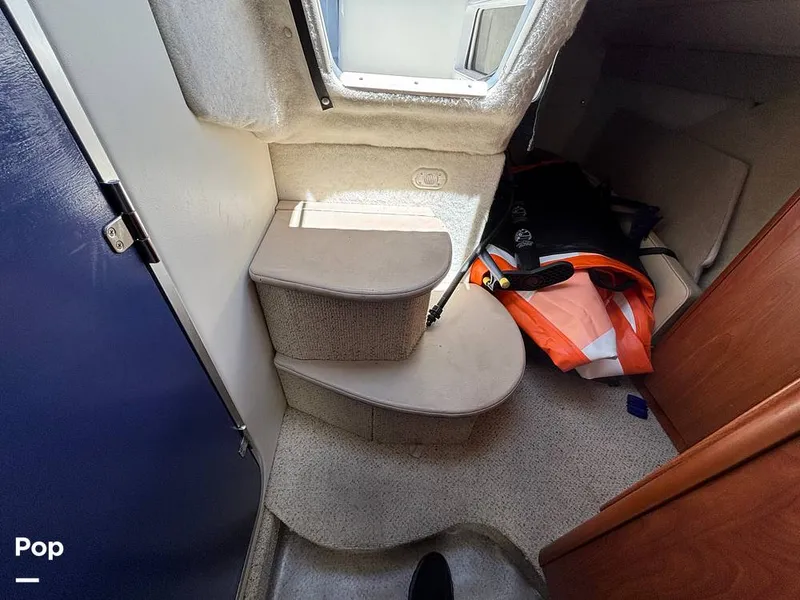 Slide: The Image of Bayliner 245 2005 - 15570949