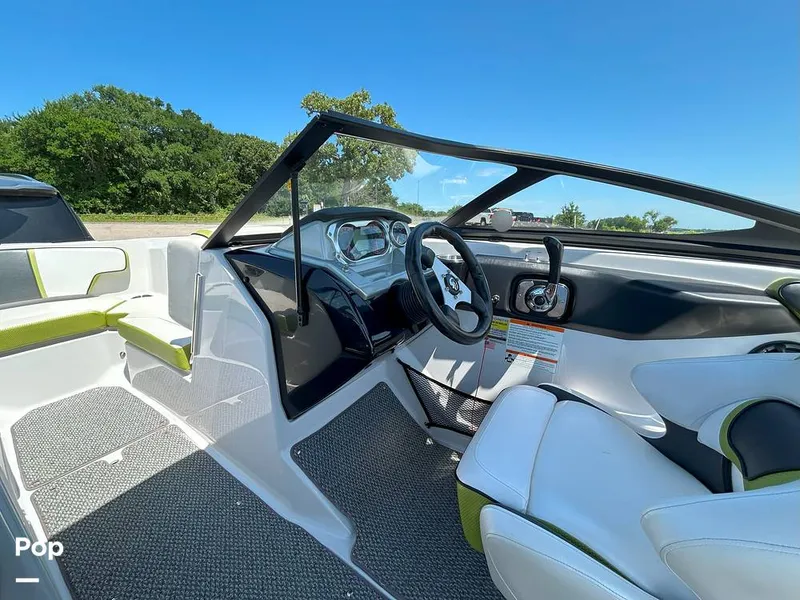 Slide: The Image of Scarab HO Impulse 2015 - 15569528