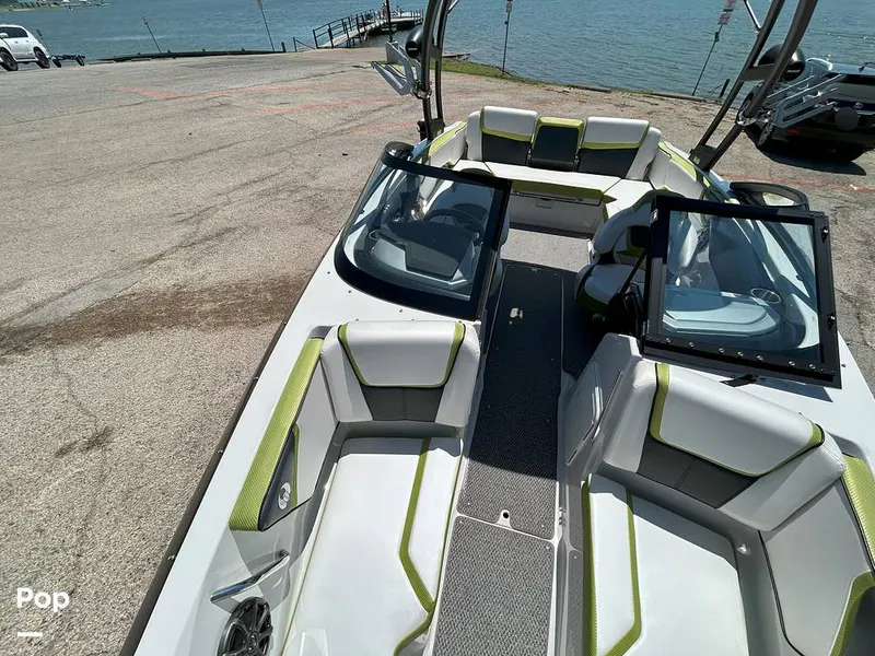 Slide: The Image of Scarab HO Impulse 2015 - 15569369