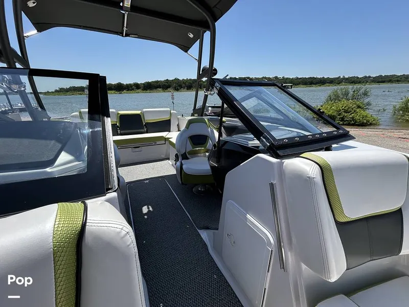 Slide: The Image of Scarab HO Impulse 2015 - 15569400