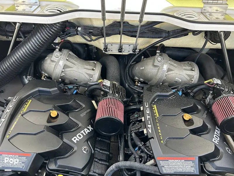 Slide: The Image of Scarab HO Impulse 2015 - 15569516