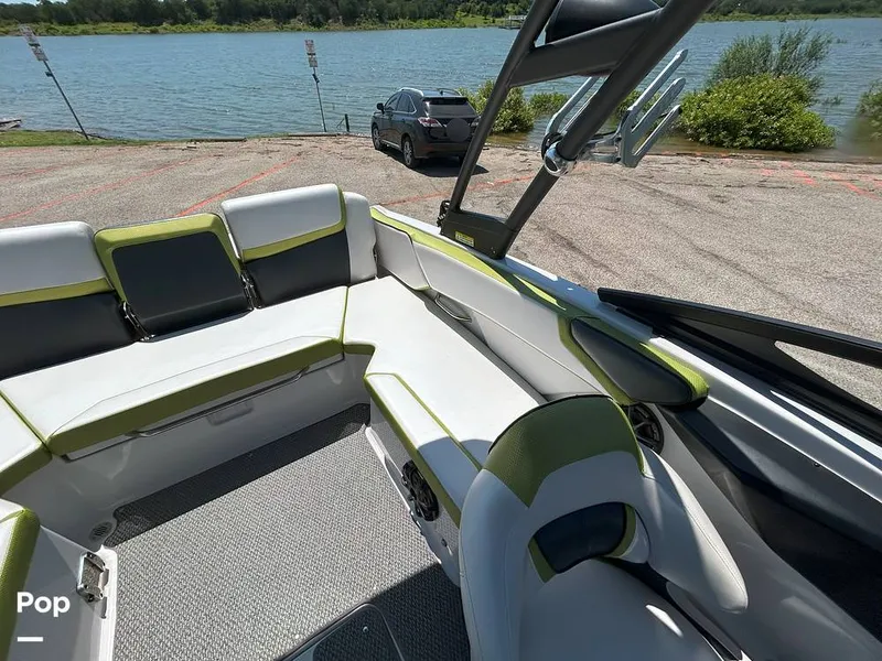 Slide: The Image of Scarab HO Impulse 2015 - 15569500