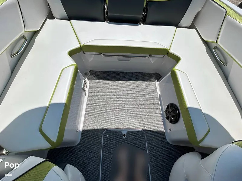 Slide: The Image of Scarab HO Impulse 2015 - 15569501