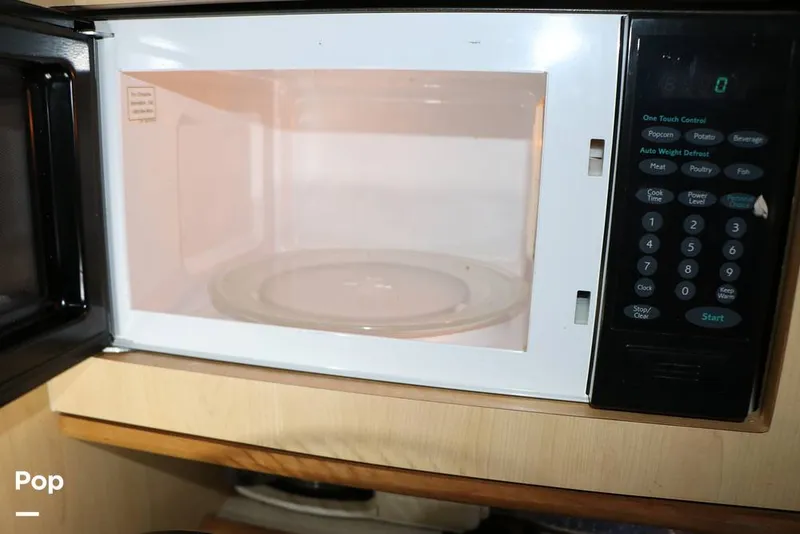 Slide: The Image of Regal Commodore 402 1998 - 15606848