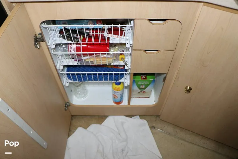 Slide: The Image of Regal Commodore 402 1998 - 15606853