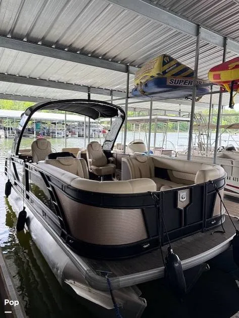 Slide: The Image of Godfrey Monaco 235RL 2021 - 15547225