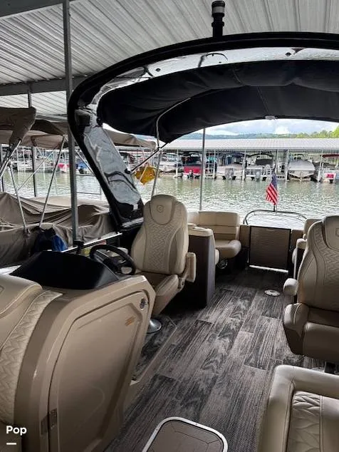 Slide: The Image of Godfrey Monaco 235RL 2021 - 15547227