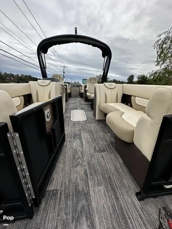 Slide: The Image of Godfrey Monaco 235RL 2021 - 15547233