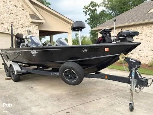 Slide: The Image of Trailer Included - 15931401