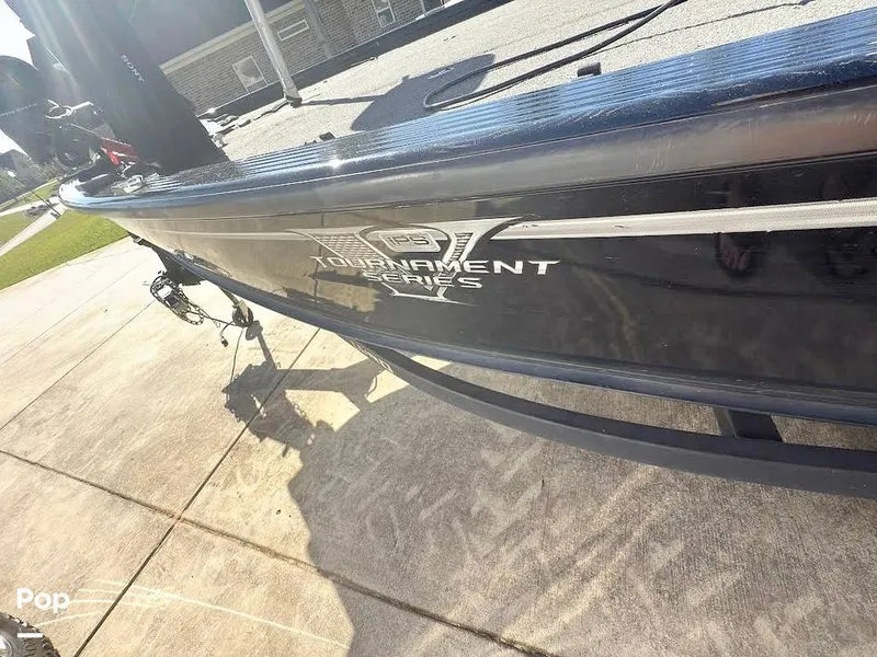 Slide: The Image of IPS Equipped - 15931102