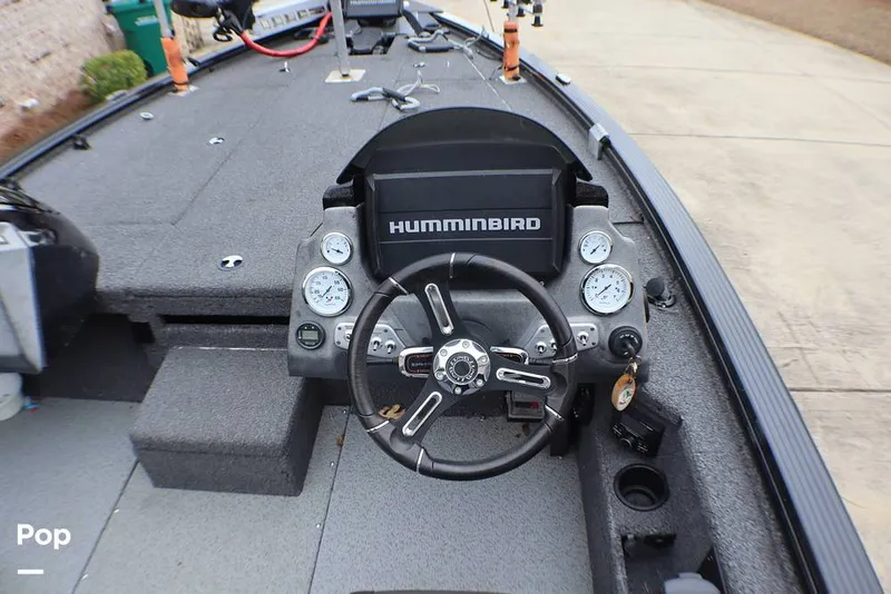 Slide: The Image of Captain's Chair - 16153646