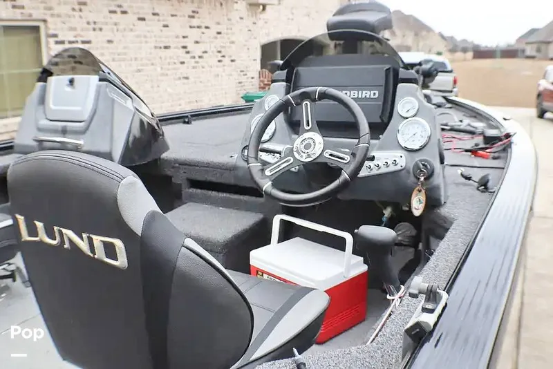 Slide: The Image of Captain's Chair - 16154908