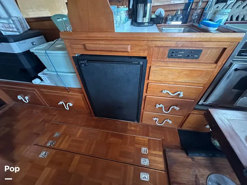 Slide: The Image of Marine Trader 34 1984 - 15560346