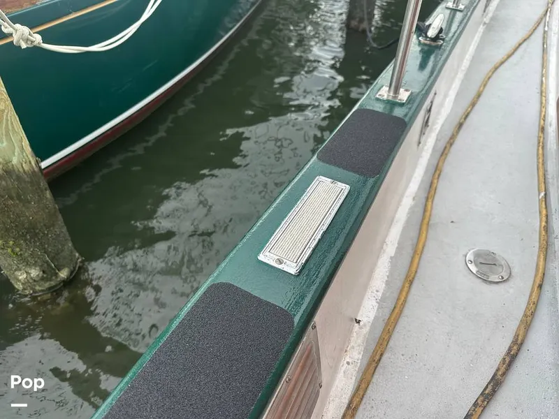 Slide: The Image of Marine Trader 34 1984 - 15560414