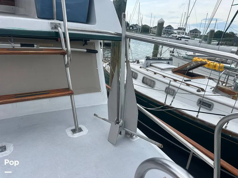 Slide: The Image of Marine Trader 34 1984 - 15560294