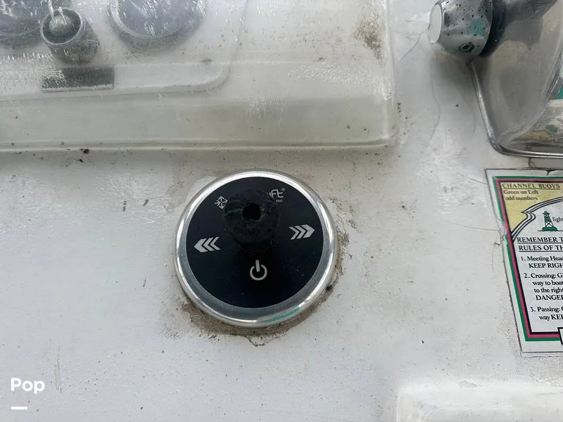 Slide: The Image of Marine Trader 34 1984 - 15560304