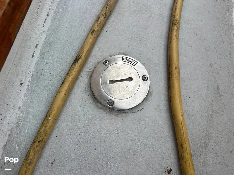 Slide: The Image of Marine Trader 34 1984 - 15560318