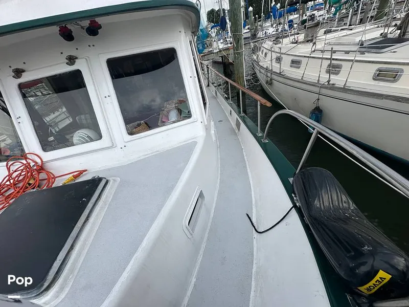 Slide: The Image of Marine Trader 34 1984 - 15560334