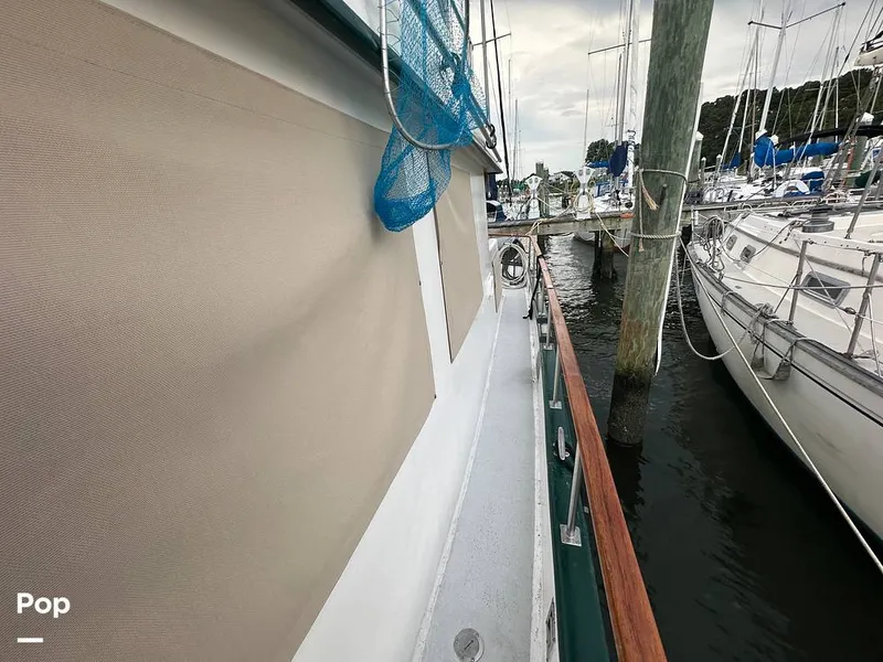 Slide: The Image of Marine Trader 34 1984 - 15560336