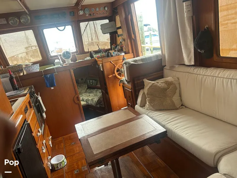 Slide: The Image of Marine Trader 34 1984 - 15653881