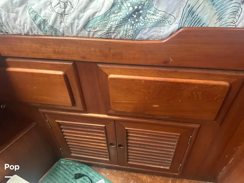 Slide: The Image of Marine Trader 34 1984 - 15653897