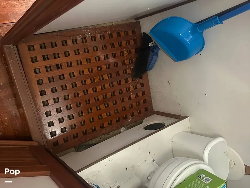 Slide: The Image of Marine Trader 34 1984 - 15653895