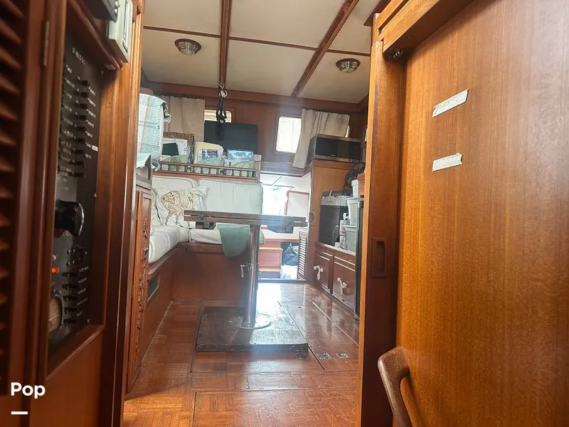 Slide: The Image of Marine Trader 34 1984 - 15653889