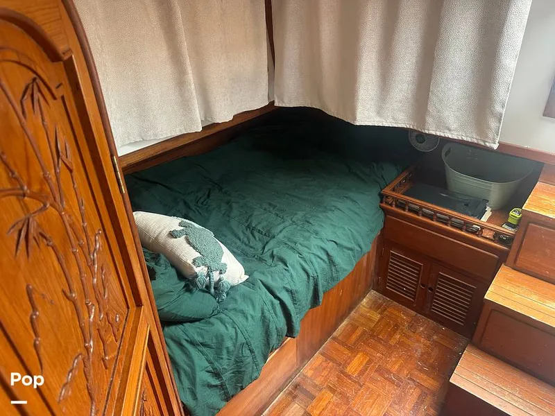 Slide: The Image of Marine Trader 34 1984 - 15653879