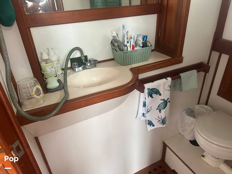 Slide: The Image of Marine Trader 34 1984 - 15653873