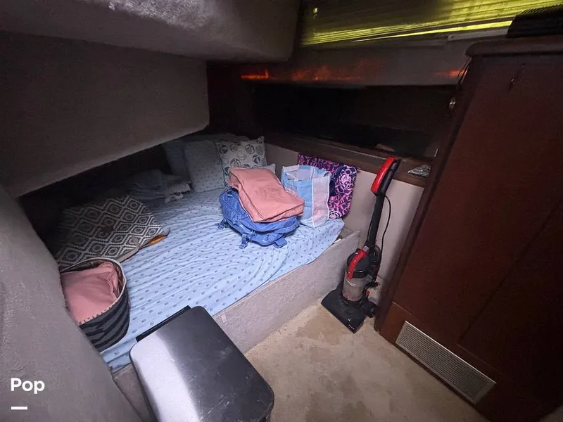 Slide: The Image of Bayliner 3888 Motoryacht 1990 - 15647772