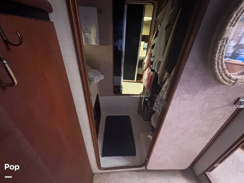 Slide: The Image of Bayliner 3888 Motoryacht 1990 - 15647777