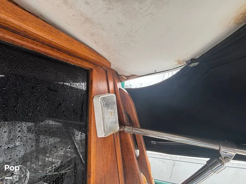 Slide: The Image of Bayliner 3888 Motoryacht 1990 - 15647796