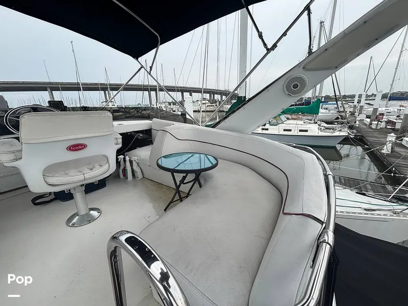 Slide: The Image of Bayliner 3888 Motoryacht 1990 - 15647799