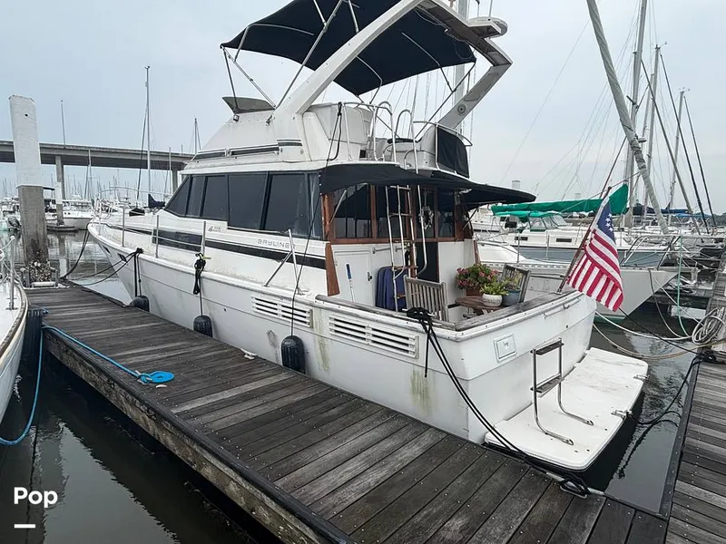 Slide: The Image of Bayliner 3888 Motoryacht 1990 - 15647805